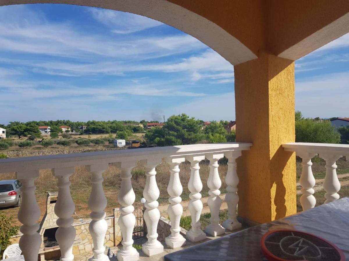 Apartmani Anna Vir Exterior foto